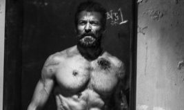 hugh-jackman-wolverine-logan-e1477492112271